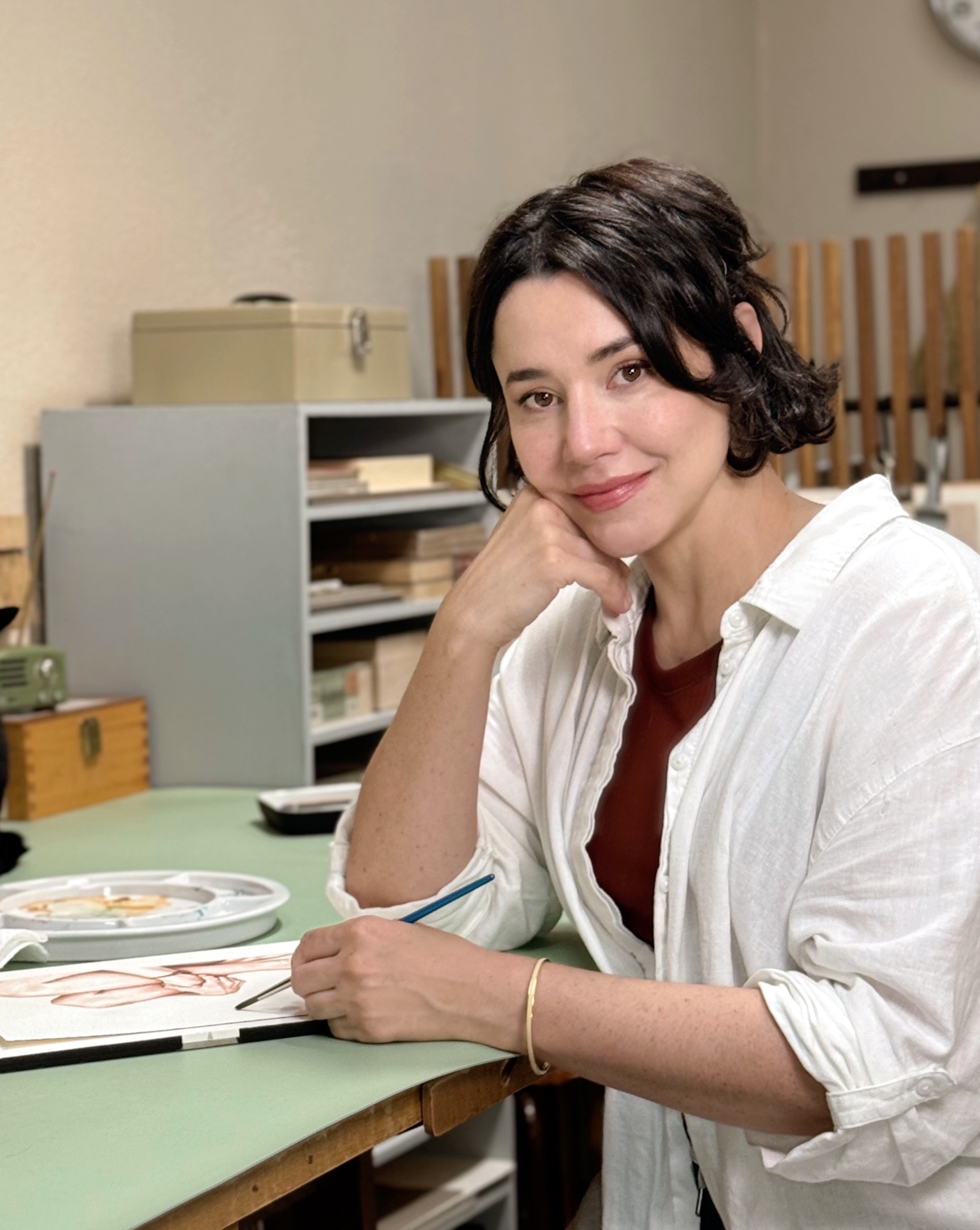 a photo of the artist 